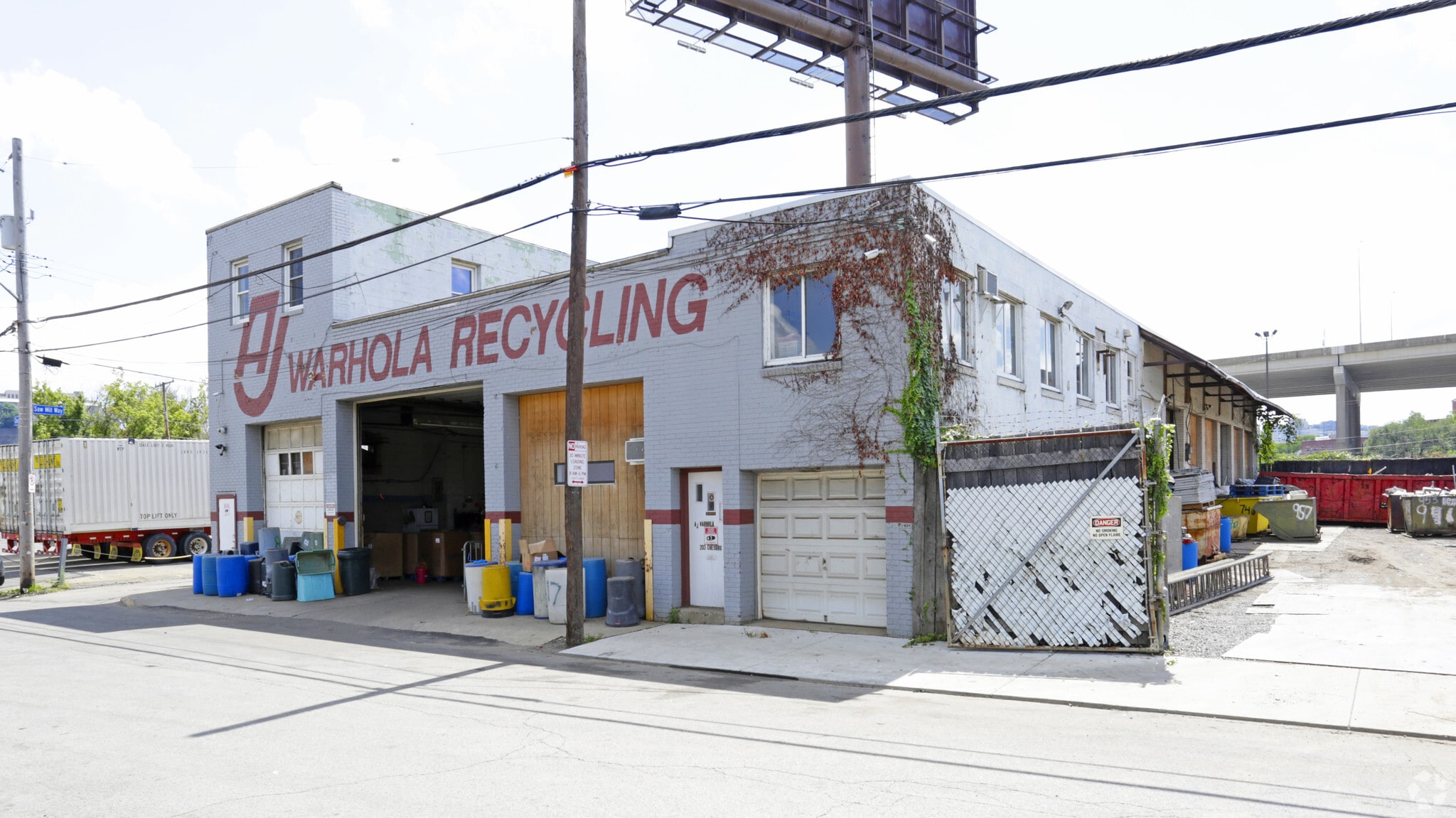 203 Chesbro St, Pittsburgh, PA for sale Primary Photo- Image 1 of 4
