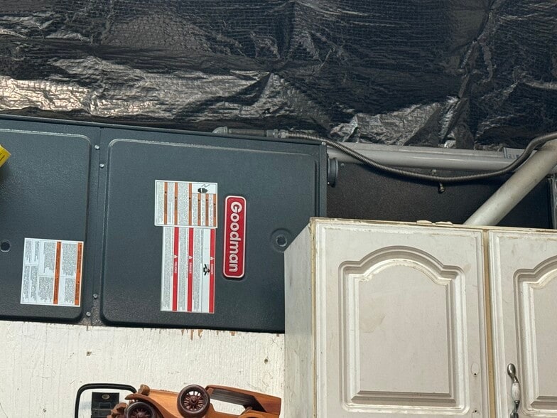 Munsell, Yaphank, NY for sale - Building Photo - Image 3 of 7