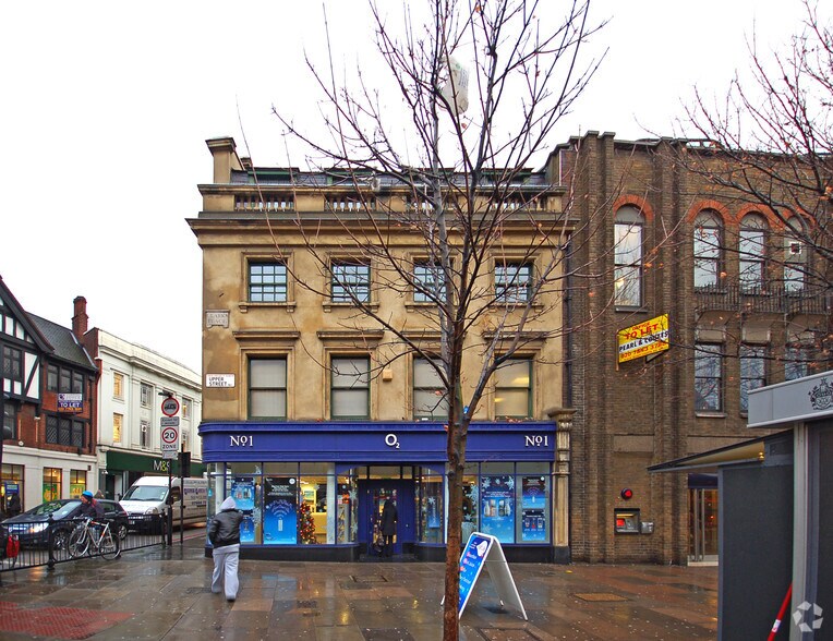 Upper St, Londres à vendre - Photo du bâtiment - Image 2 de 2