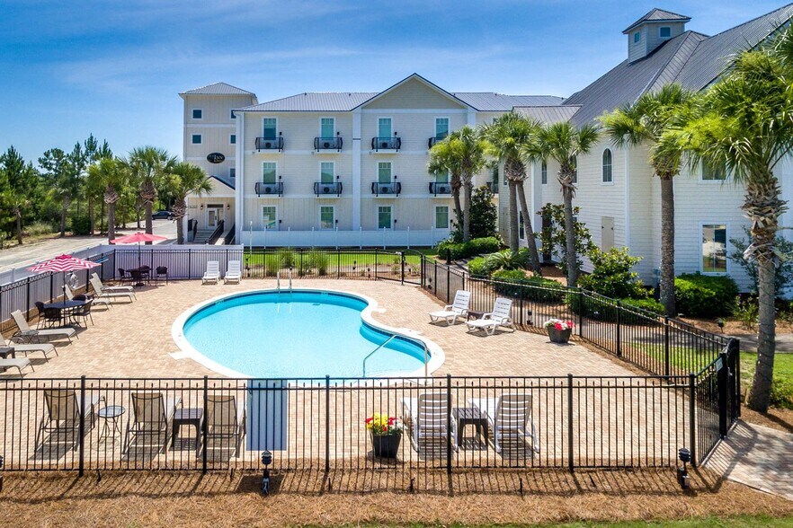 Santa Rosa Beach 30A Inn and Suites portefeuille de 1 propriétés à vendre sur LoopNet.ca - Photo du bâtiment - Image 2 de 18