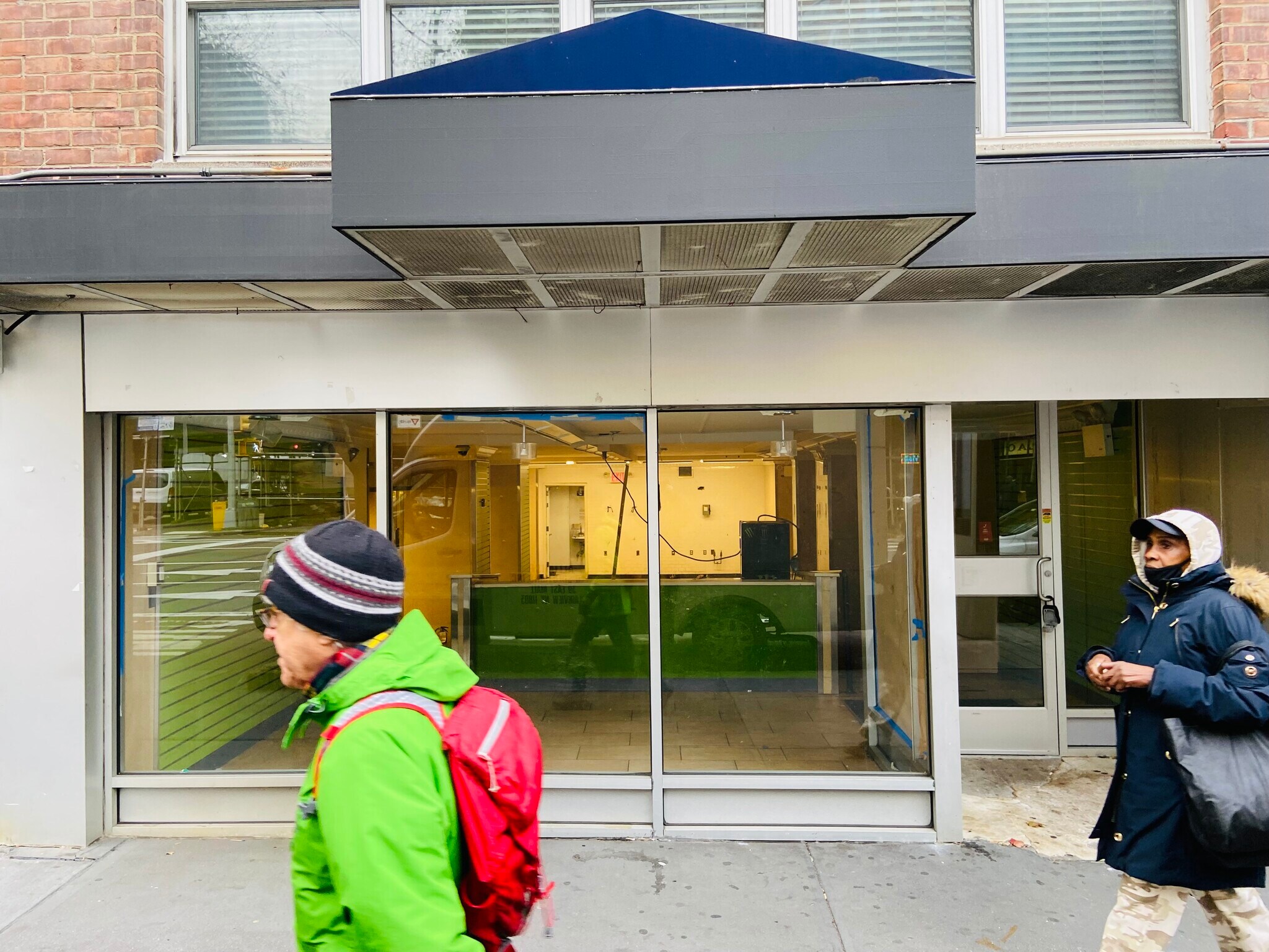 1412 1st Ave, New York, NY à louer Photo principale- Image 1 de 4