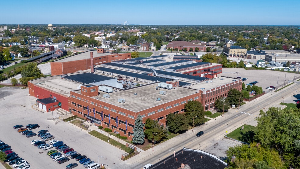 1220 Mound Ave, Racine, WI à louer - Photo du bâtiment - Image 1 de 12