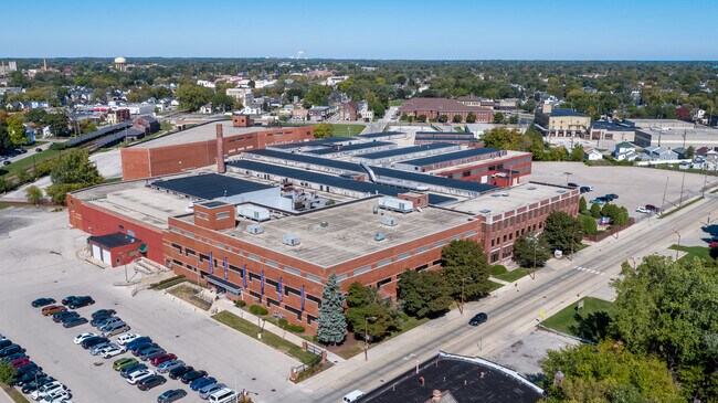 Plus de détails pour 1220 Mound Ave, Racine, WI - Bureau, Industriel à louer
