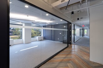 4401 N Fairfax Dr, Arlington, VA for lease Interior Photo- Image 2 of 5