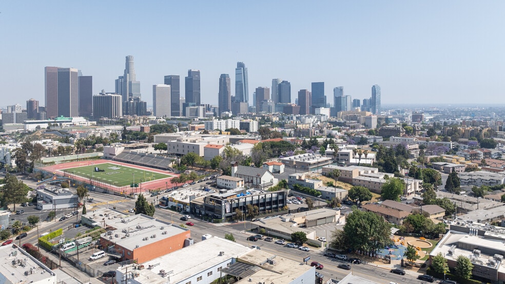 1626 Beverly Blvd, Los Angeles, CA for sale - Building Photo - Image 3 of 15