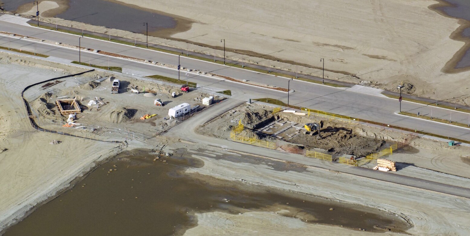 Chestermere Boulevard & Clearwater Dr, Chestermere, AB à louer Photo principale- Image 1 de 4