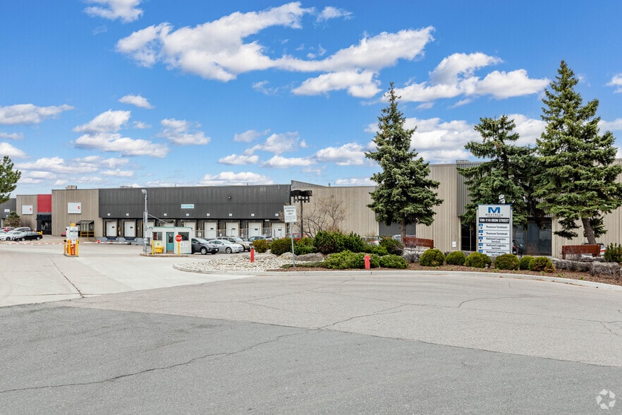 105-110 Iron St, Toronto, ON for lease - Building Photo - Image 3 of 3