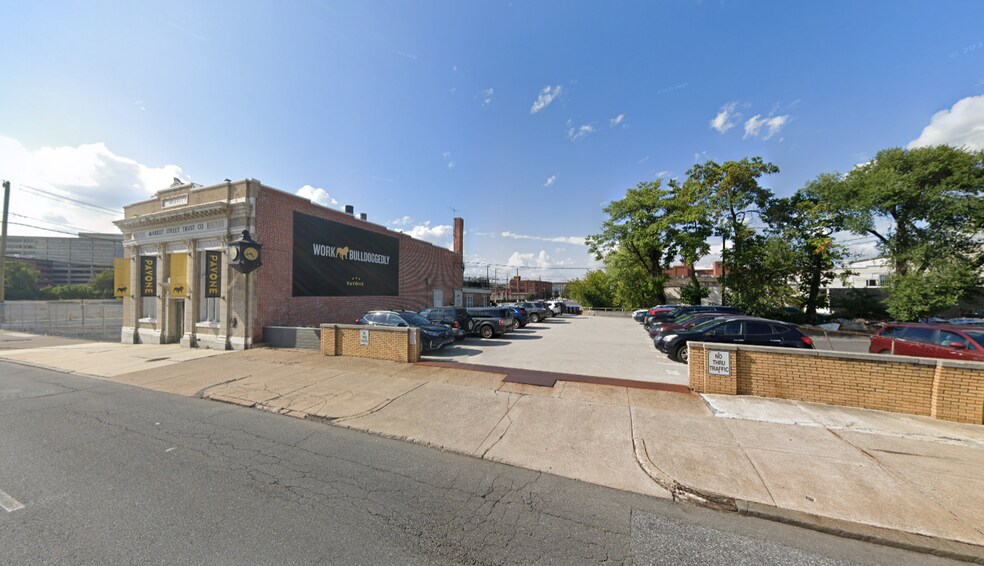1006 Market St, Harrisburg, PA à vendre - Photo du bâtiment - Image 2 de 3