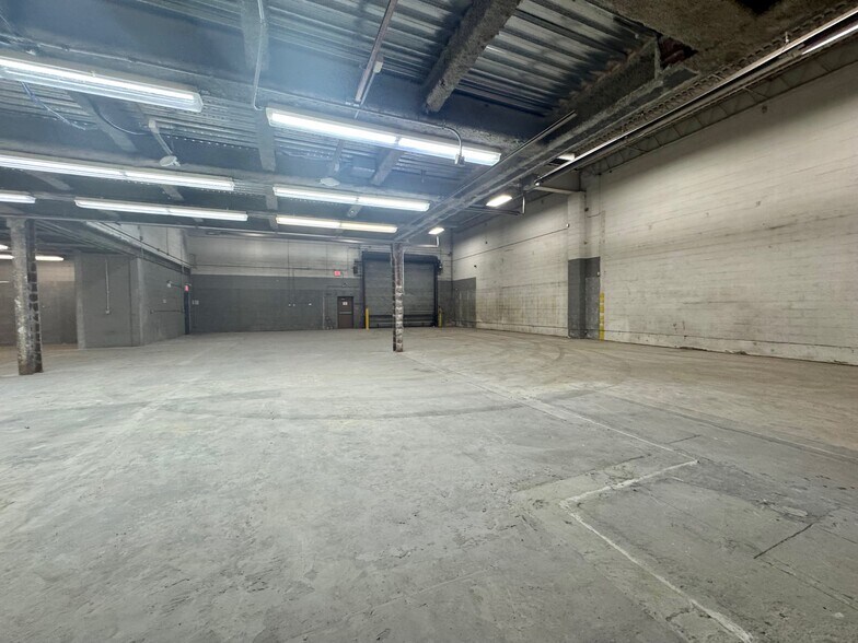 130 Sheridan Blvd, Inwood, NY for sale - Interior Photo - Image 3 of 29