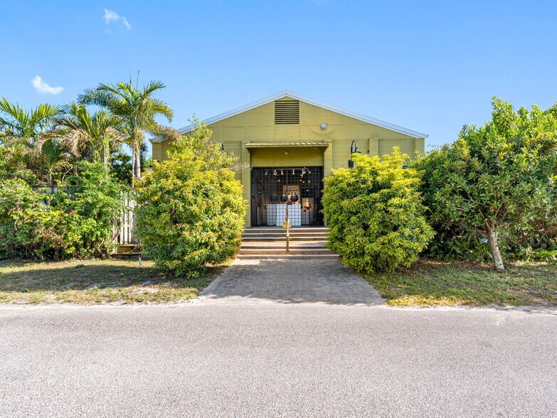 2342 Emerson Ave S, Saint Petersburg, FL à vendre - Photo du bâtiment - Image 2 de 16