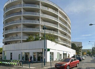 Plus de détails pour Commerce de détail à vendre