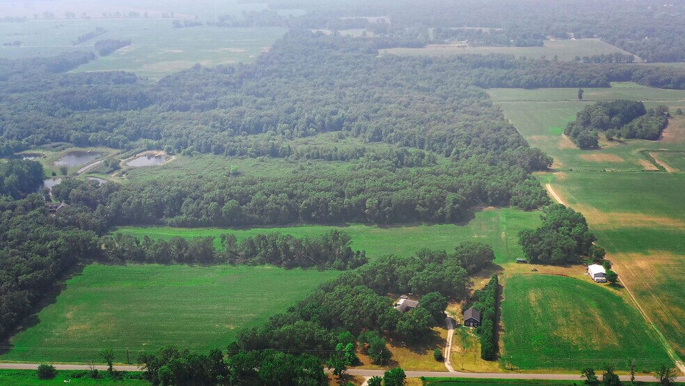 579 800 N, Wheatfield, IN à vendre - Photo principale - Image 1 de 33