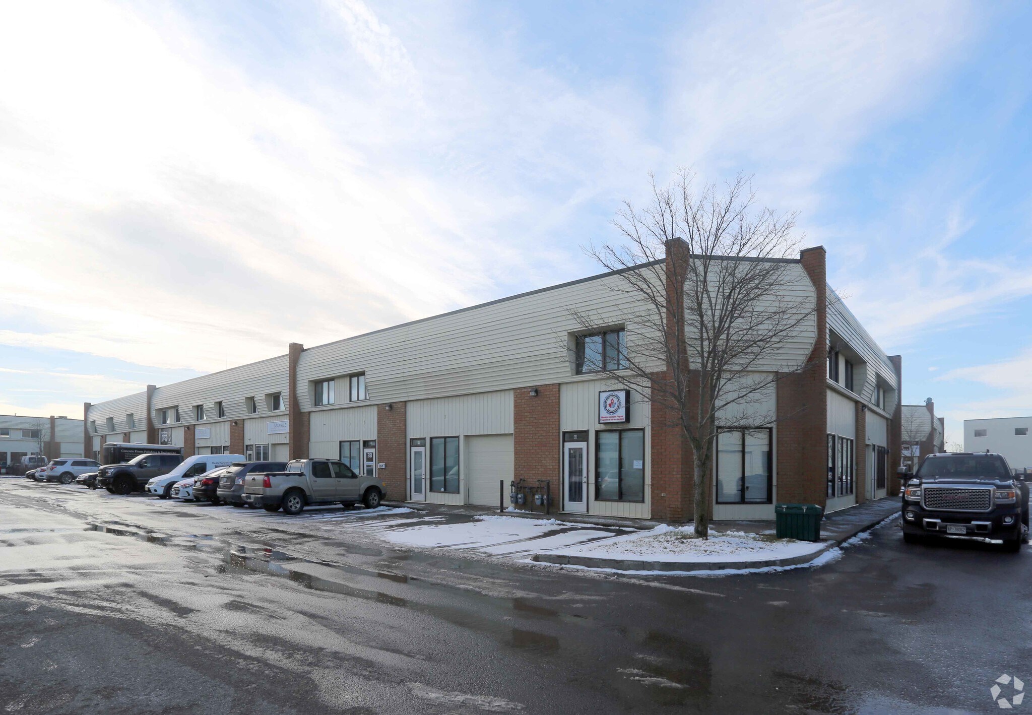 5470 Canotek Rd, Gloucester, ON à vendre Photo principale- Image 1 de 1