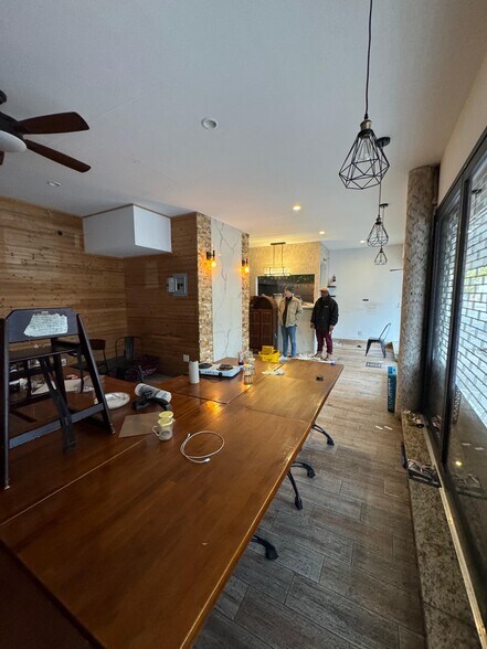 601 E 186th St, Bronx, NY à louer - Photo du bâtiment - Image 3 de 3