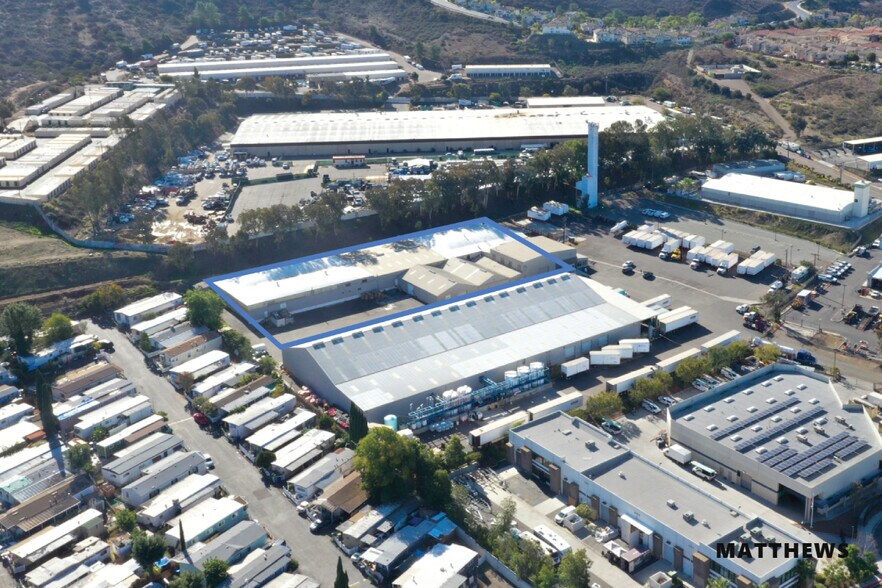 10605 Jamacha Blvd, Spring Valley, CA à louer - Photo du bâtiment - Image 1 de 4