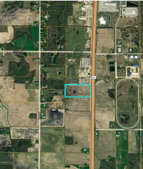 3200 12th St, Hopkins, MI à vendre - Photo du bâtiment - Image 2 de 2