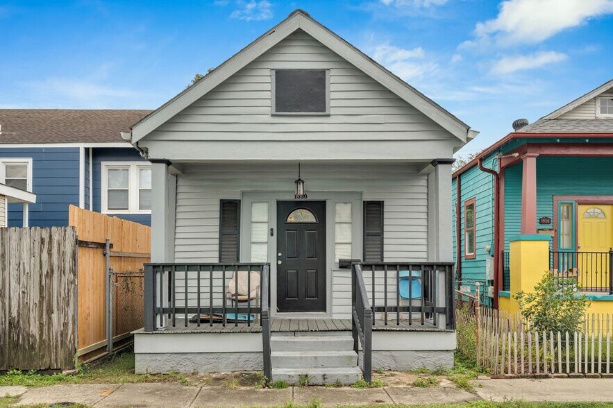 1530 Rousselin Dr, New Orleans, LA à vendre - Photo du bâtiment - Image 1 de 2