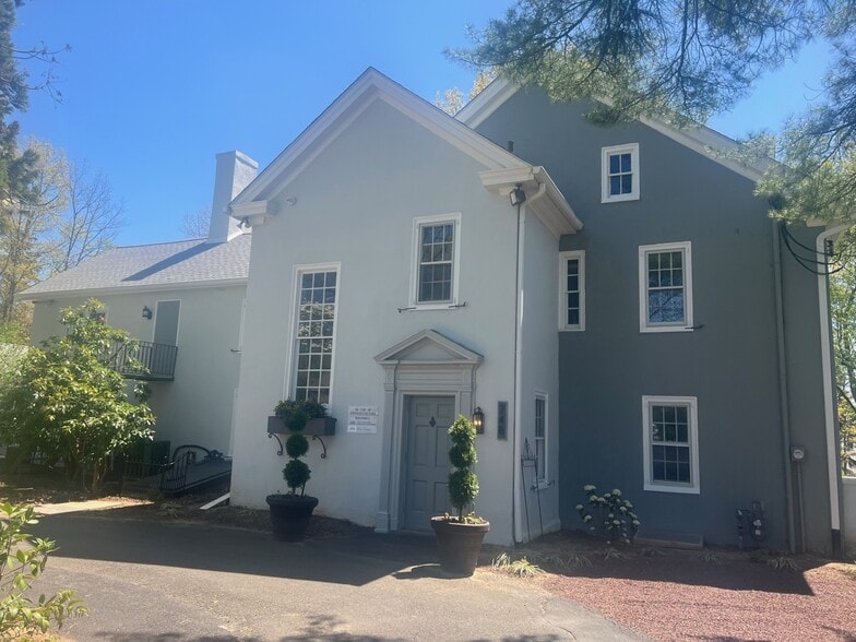 748 Bethlehem Pike, Ambler, PA à louer - Photo du bâtiment - Image 3 de 11