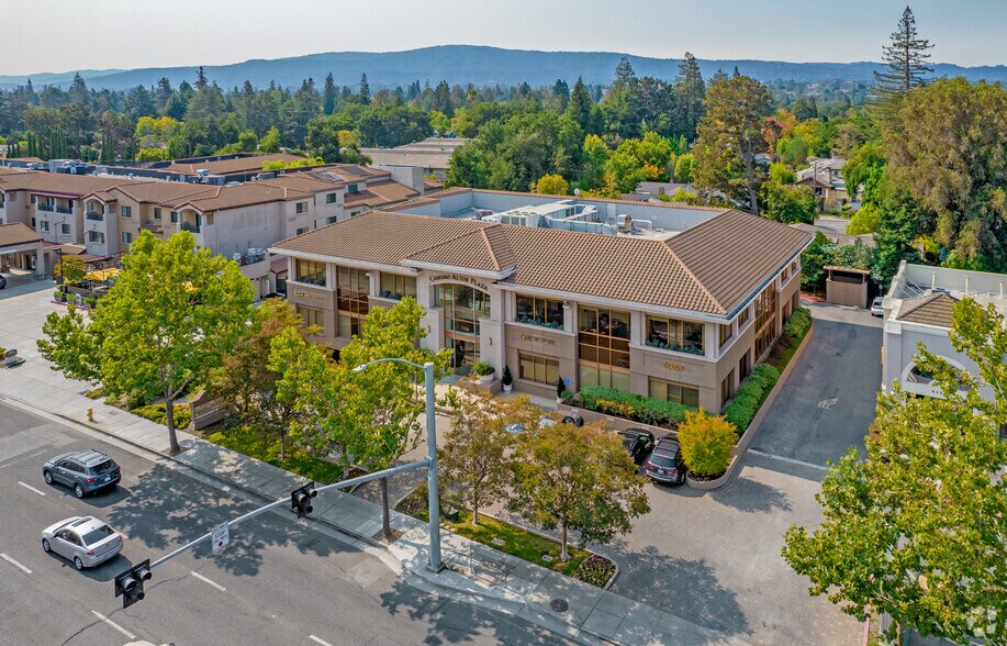 4300 El Camino Real, Los Altos, CA à louer - Photo du bâtiment - Image 3 de 5