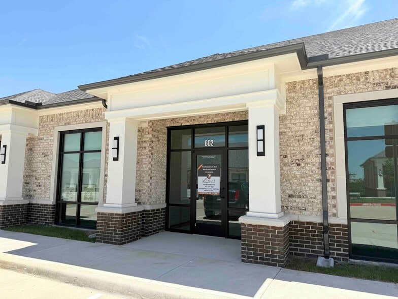 2120 Prairie Dr, Prosper, TX à louer - Photo du bâtiment - Image 3 de 3