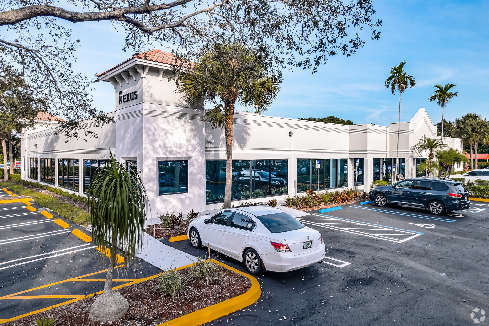 1375 Gateway Blvd, Boynton Beach, FL for lease Primary Photo- Image 1 of 22