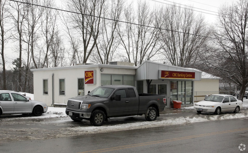 254 Pefferlaw Rd, Georgina, ON for sale - Primary Photo - Image 1 of 2