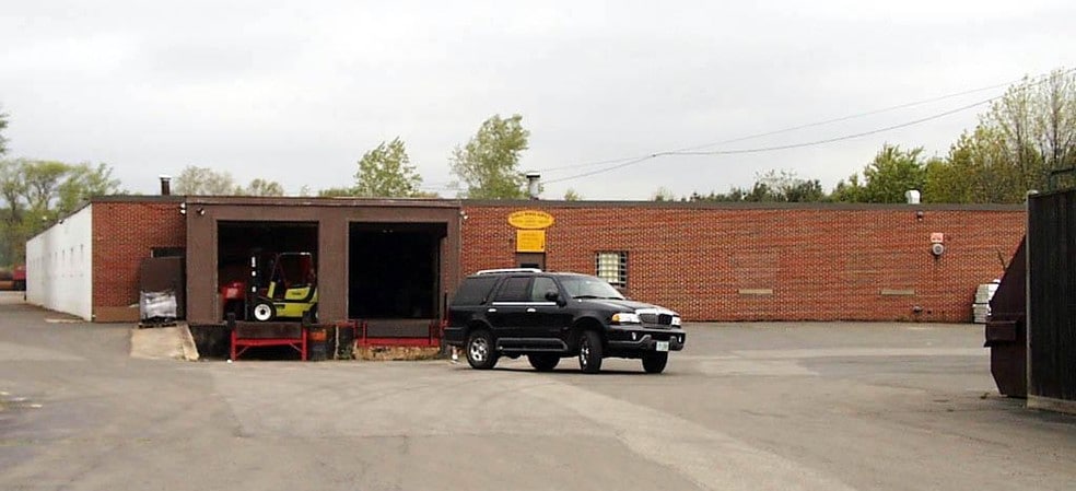 27 Garden St, Danvers, MA for lease - Building Photo - Image 2 of 4