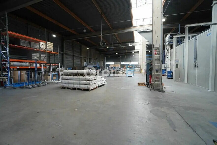 Flex dans Dijon à louer - Photo du bâtiment - Image 3 de 8