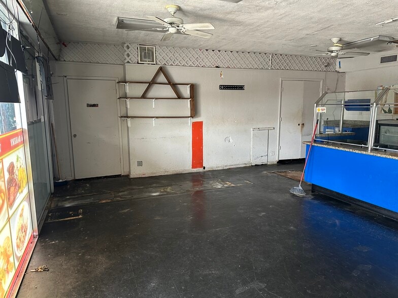 4080 NW 12th St, Lauderhill, FL for lease - Building Photo - Image 2 of 13