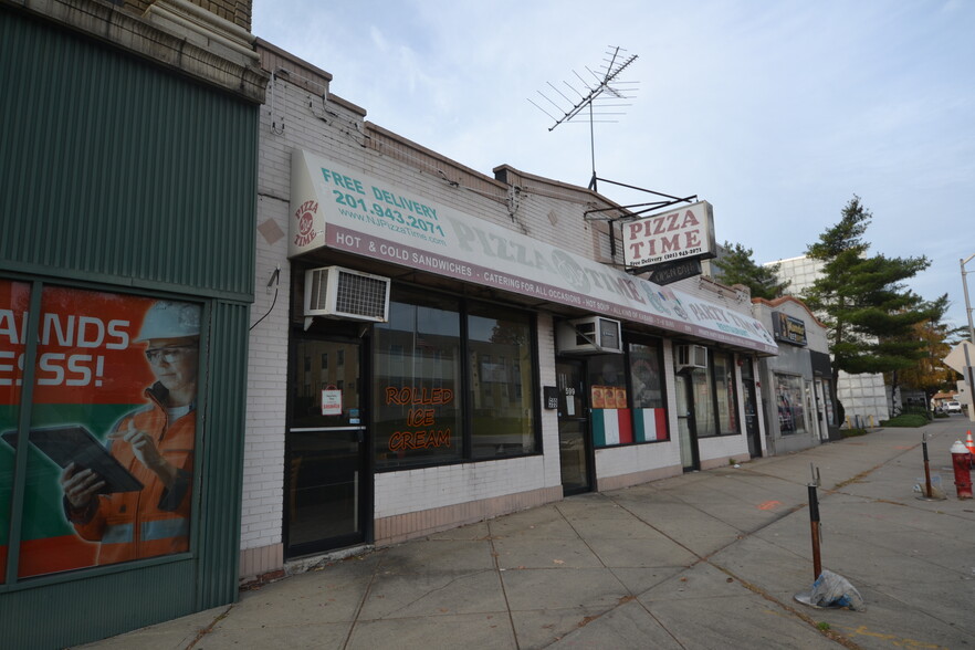 515 Broad Ave, Ridgefield, NJ for sale - Primary Photo - Image 1 of 1