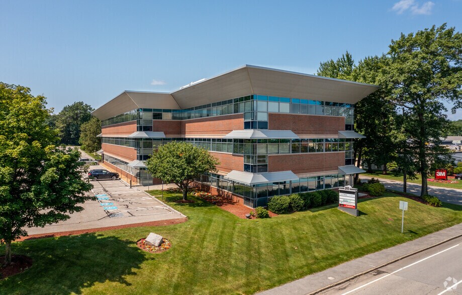 285 Billerica Rd, Chelmsford, MA à louer - Photo du bâtiment - Image 2 de 6