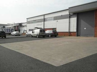 Plus de détails pour Duttons Way, Blackburn - Industriel à louer
