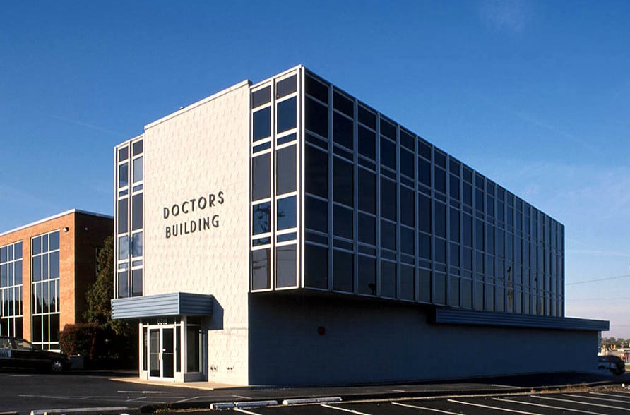 6316 Castle Pl, Falls Church, VA for lease - Building Photo - Image 3 of 12