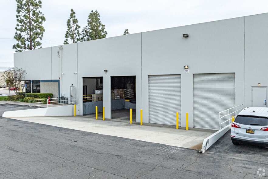 10725 Springdale Ave, Santa Fe Springs, CA for lease - Building Photo - Image 2 of 5