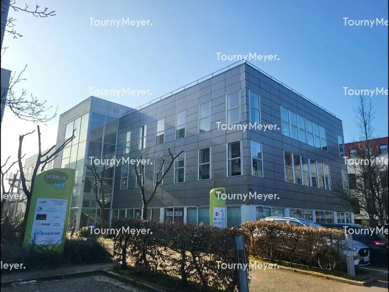 Bureau dans Rennes à vendre - Photo du bâtiment - Image 2 de 11