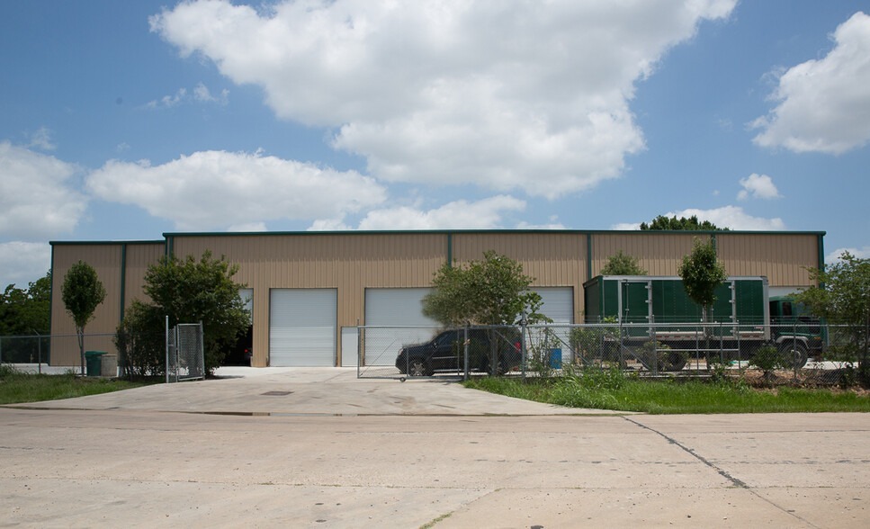 15045 West Dr, Houston, TX for sale Building Photo- Image 1 of 1