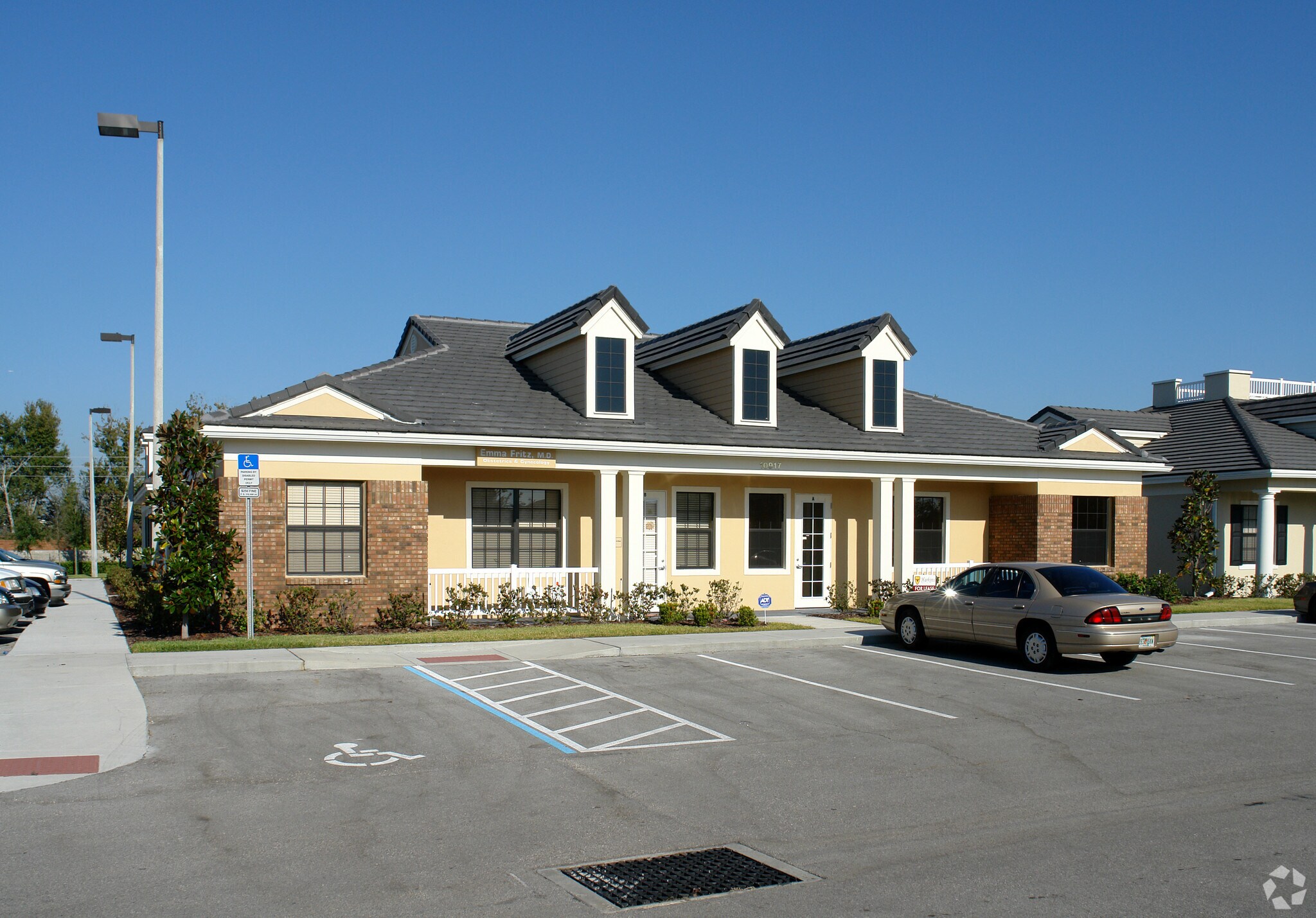 10917 Dylan Loren Cir, Orlando, FL for lease Primary Photo- Image 1 of 3