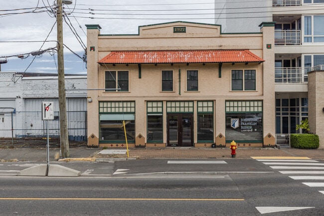 Plus de détails pour 30 Front St, Nanaimo, BC - Bureau à vendre