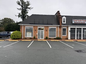 1879 Seminole Trl, Charlottesville, VA for lease Building Photo- Image 1 of 2