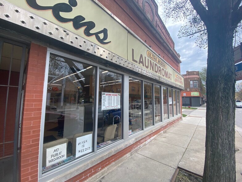 424 E 71st St, Chicago, IL à vendre - Photo du bâtiment - Image 3 de 6