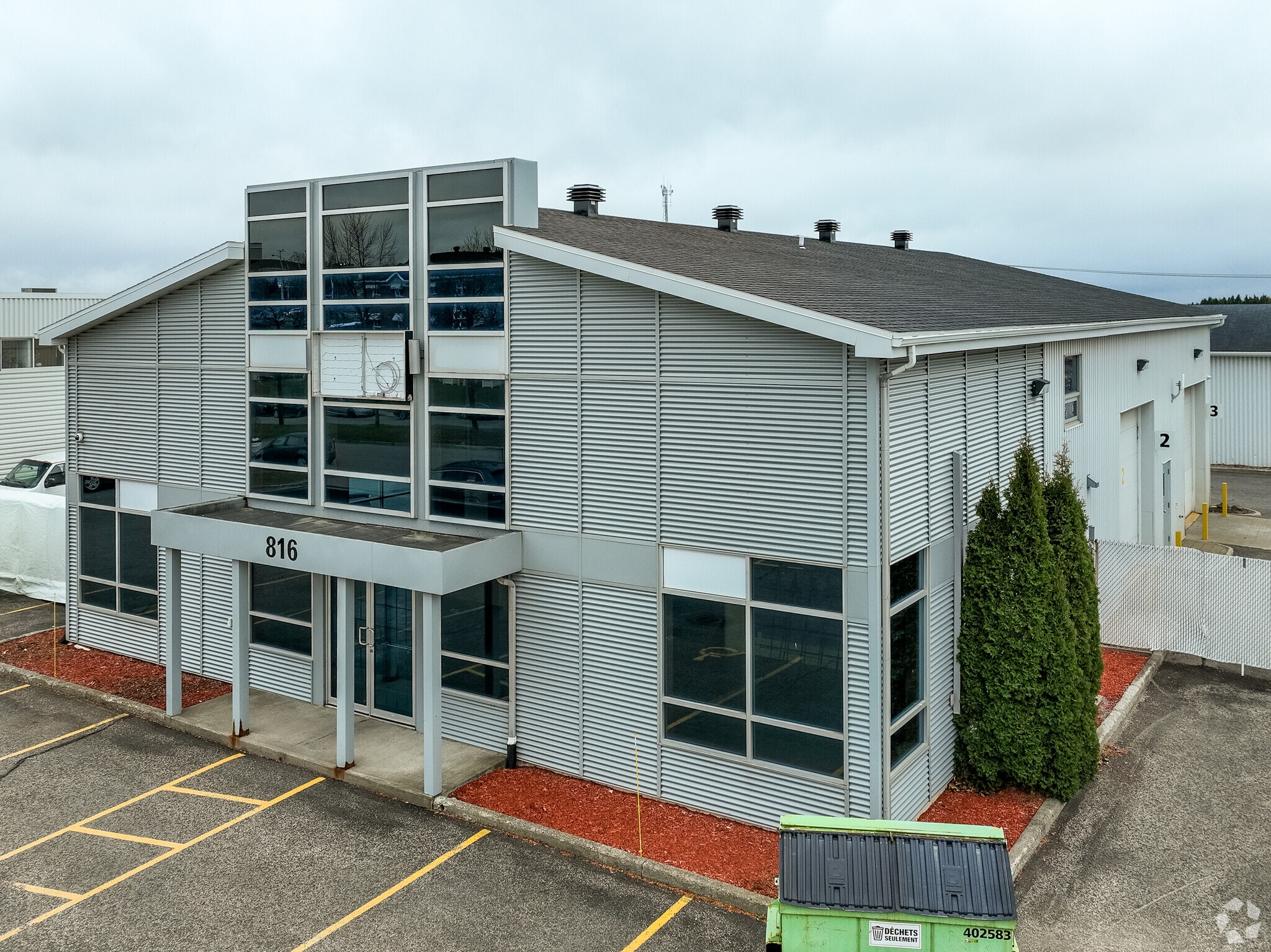 816 Rue Ardouin, Québec, QC à vendre Photo principale- Image 1 de 1