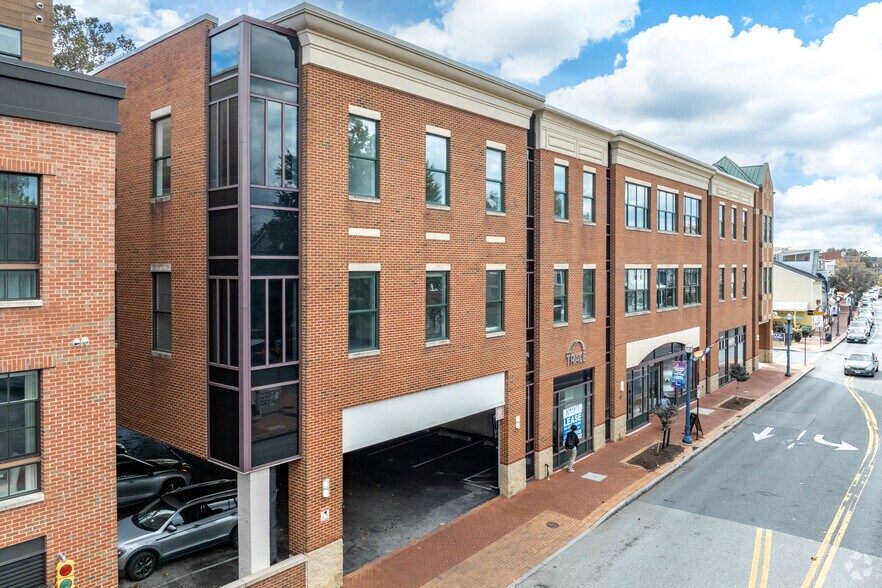 151 West St, Annapolis, MD à louer - Photo du bâtiment - Image 2 de 4