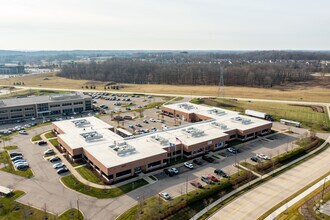39675 MacKenzie Dr, Novi, MI - AÉRIEN Vue de la carte - Image1