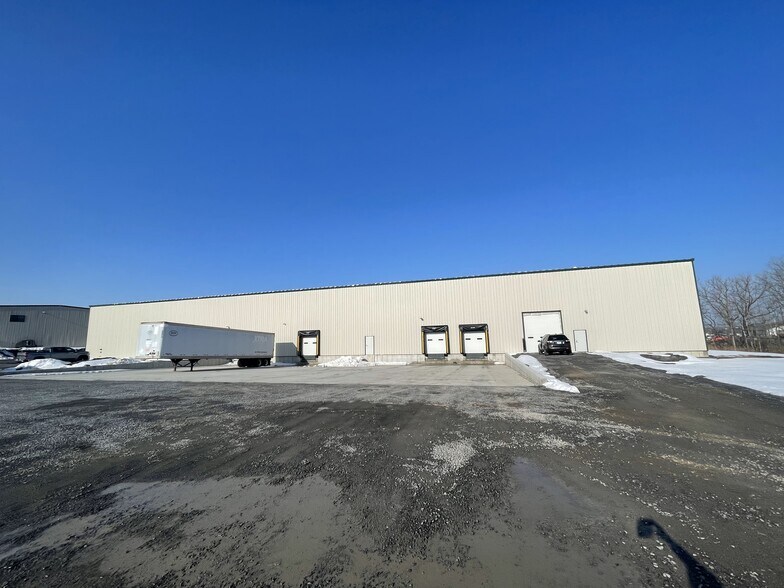 128 Park Dr, Fultonville, NY à louer - Photo du bâtiment - Image 2 de 4