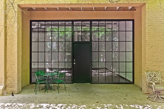 4121 Commerce St, Dallas, TX for lease Interior Photo- Image 2 of 17