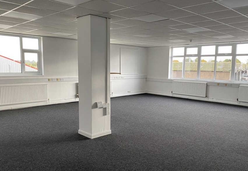 14 Stephenson Rd, Carlisle for lease - Interior Photo - Image 2 of 9