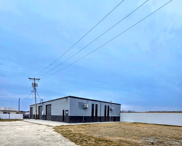 211 SW Texas Ave, Lawton, OK à vendre - Photo du bâtiment - Image 2 de 17