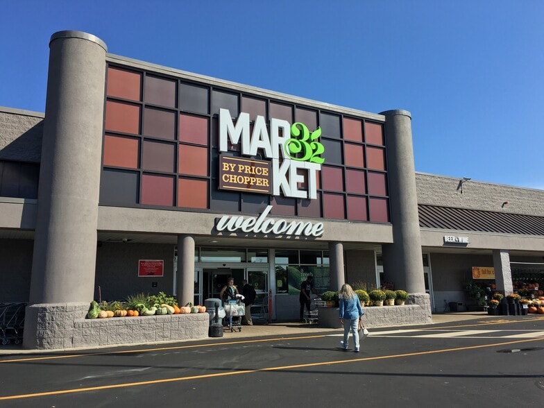 222 E Main St, Marlborough, MA à louer - Photo du bâtiment - Image 3 de 10