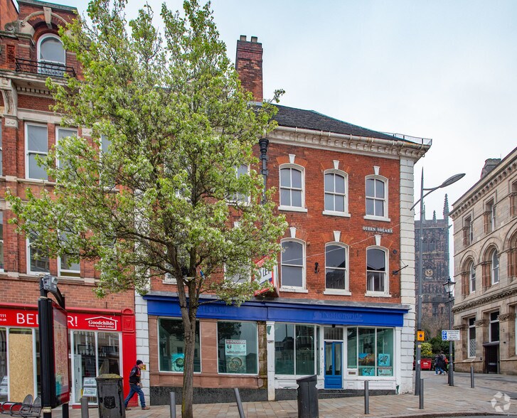 43 Queen Sq, Wolverhampton à louer - Photo du bâtiment - Image 2 de 4