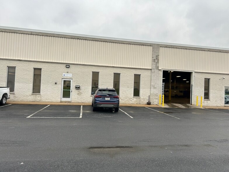 4201 Pottsville Pike, Reading, PA for lease - Building Photo - Image 2 of 4
